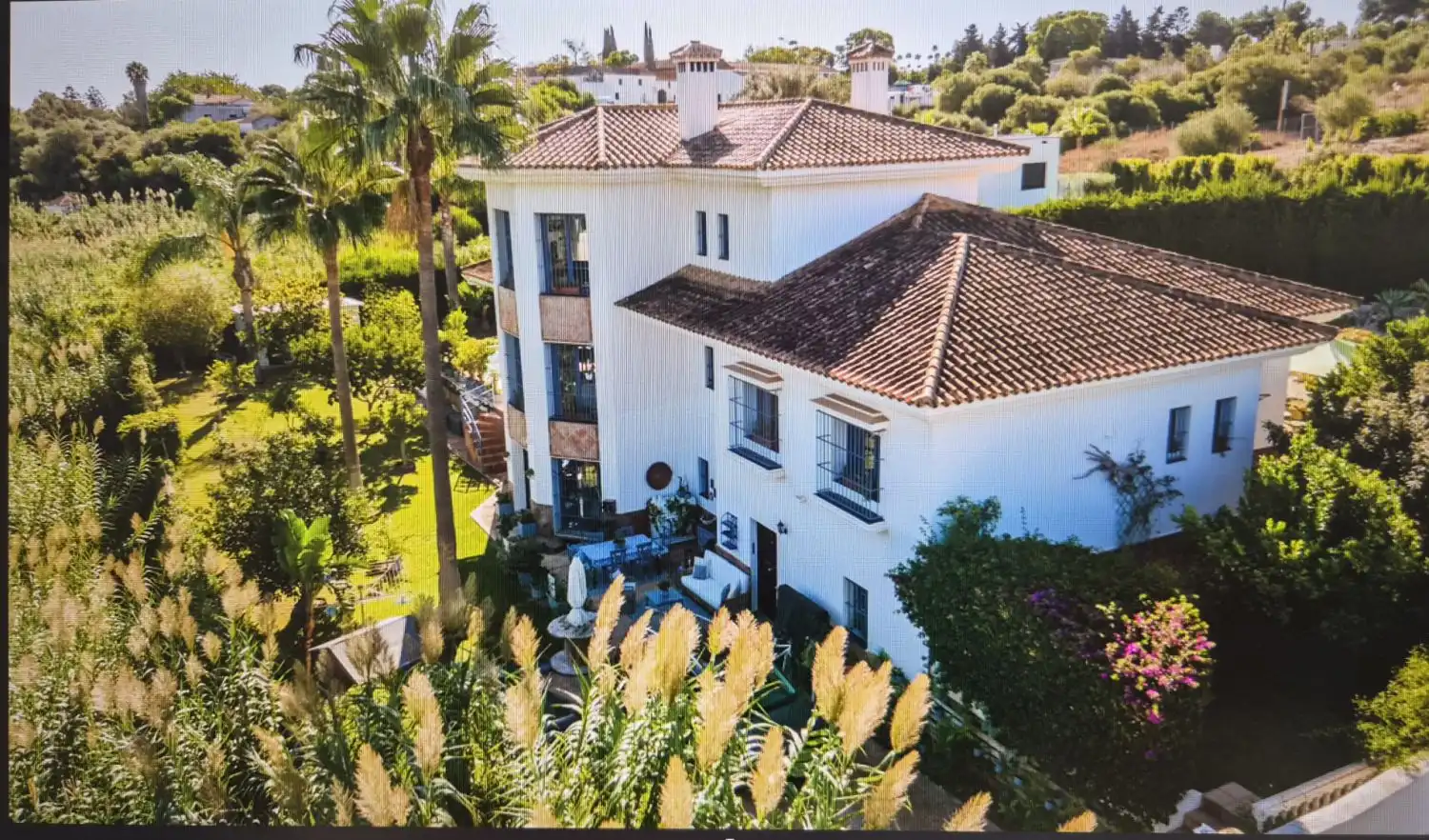 Exterior view of Houses for sale in Sotogrande Costa