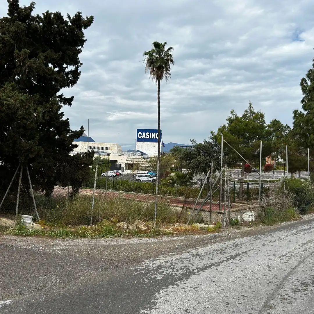 Außenansicht von Fabrik Grundstücke zum Verkauf in Villajoyosa / La Vila Joiosa