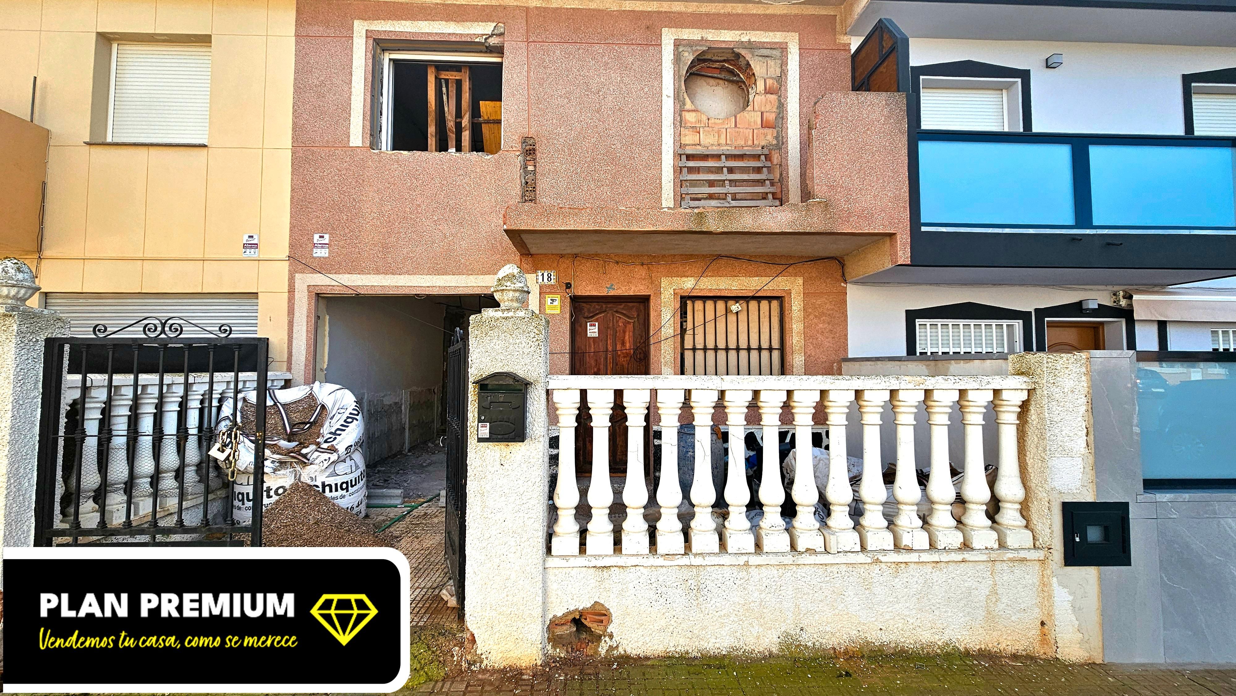 Casa adosada en venda a Calle Serrano Anguita, Alumbres - Escombreras