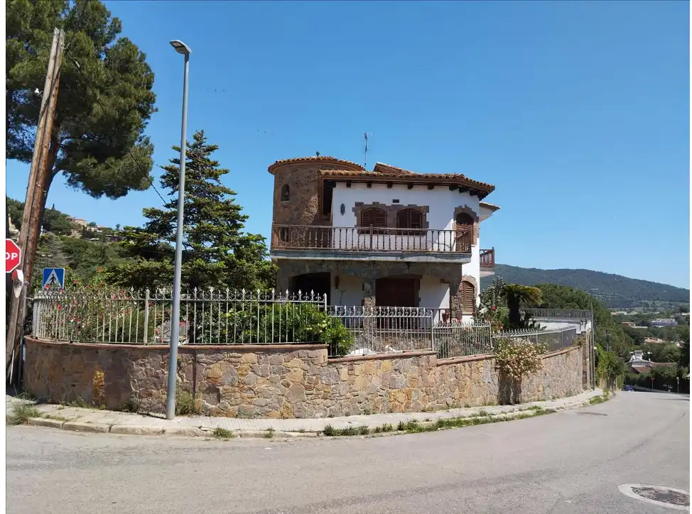 Casa en venta en Avinguda del Mas Ambrós, imagen 2