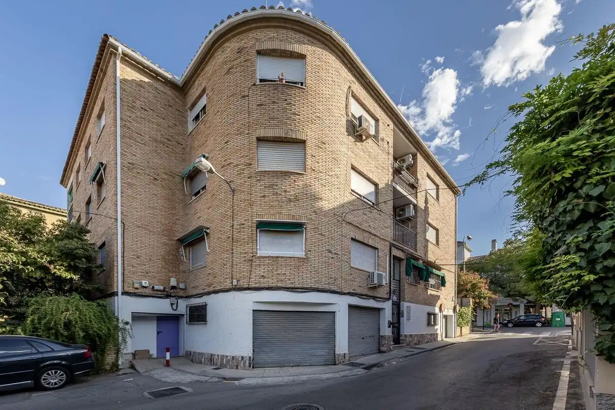 Appartement avec terrasse à louer à Genil, imagen 26
