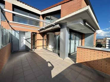 Dúplex amb balcó en venda a Avenida Nostra Senyora de la Pietat