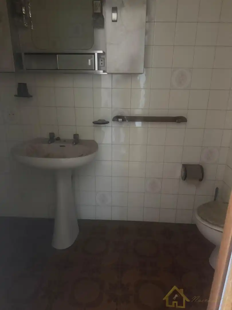 Baño de Piso en venta en Lugo con Calefacción y Terraza