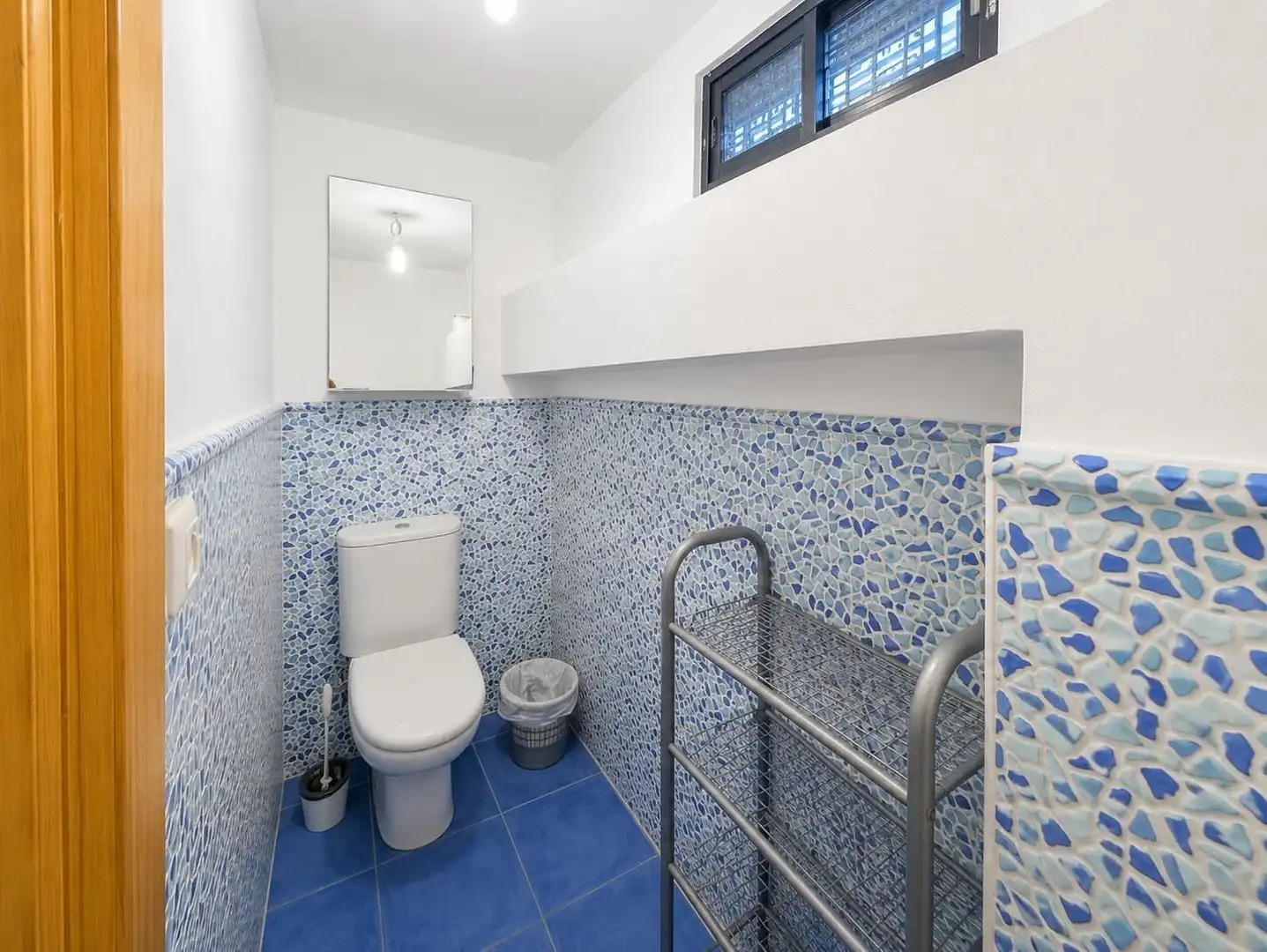 Bany de Casa o xalet en venda en Jun amb Calefacció i Terrassa