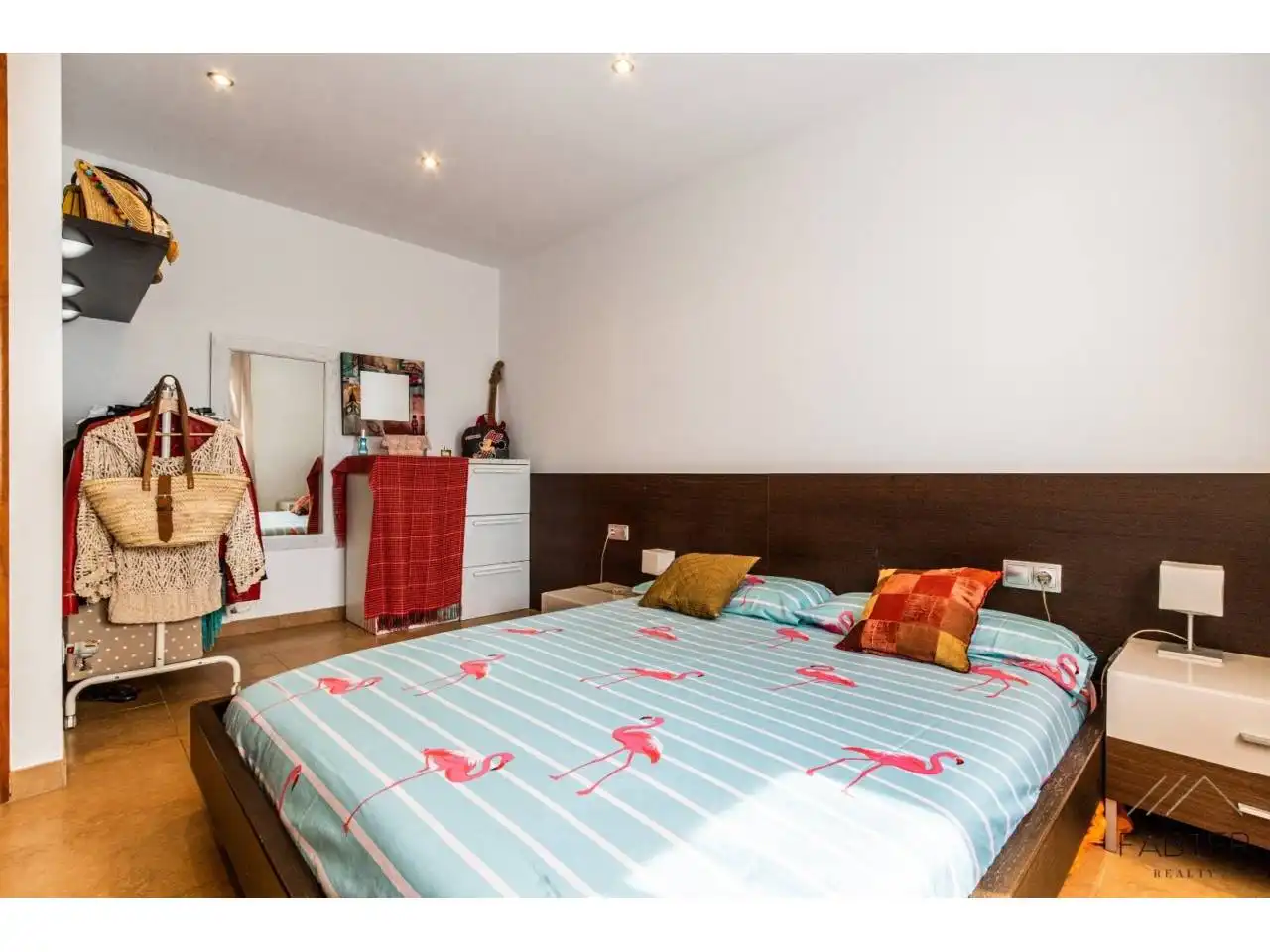 Schlafzimmer von Dachboden zum Verkauf in Terrassa mit Klimaanlage, Heizung und Terrasse