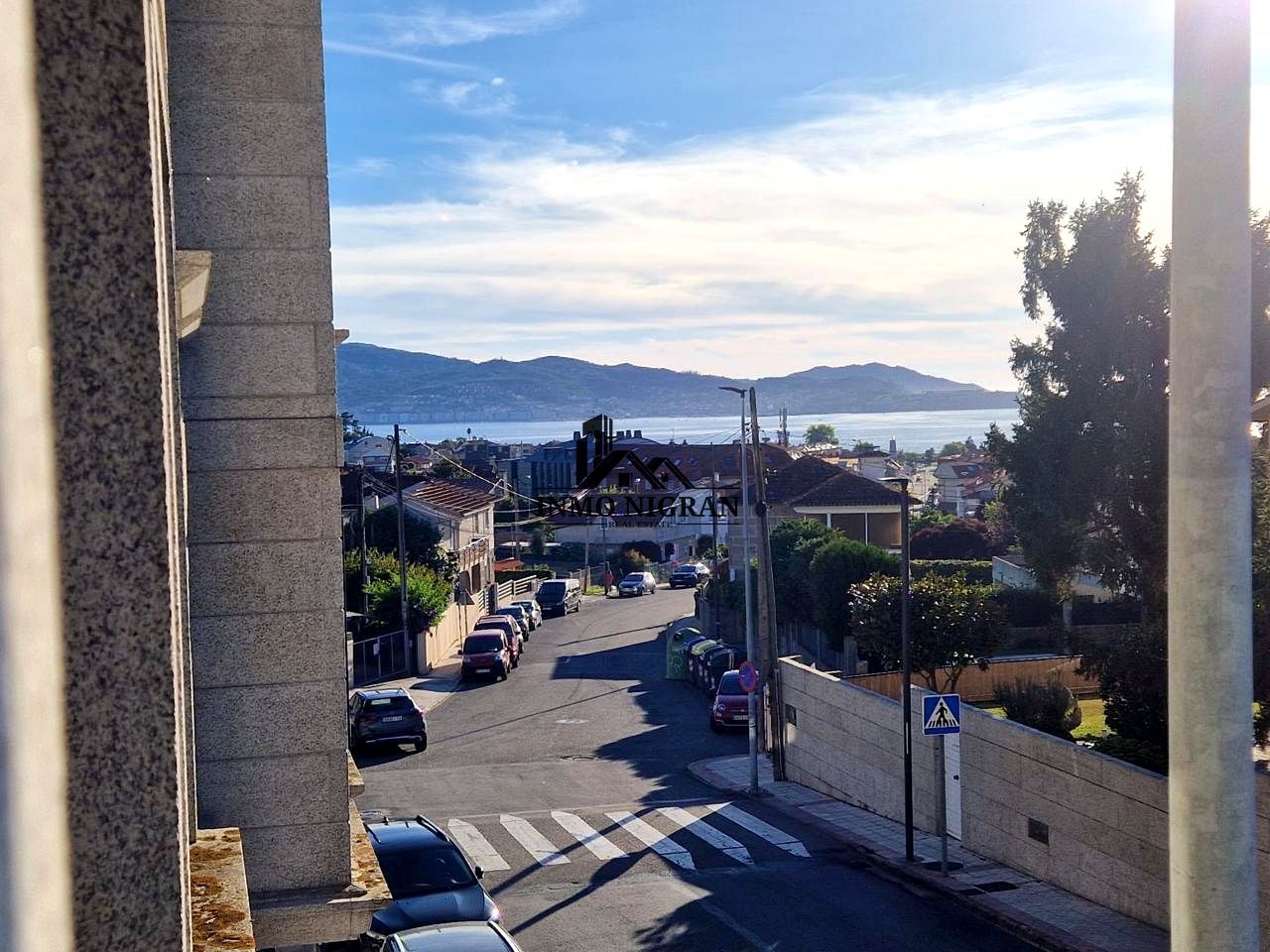 Vista exterior de Pis de lloguer en Nigrán amb Calefacció, Terrassa i Moblat