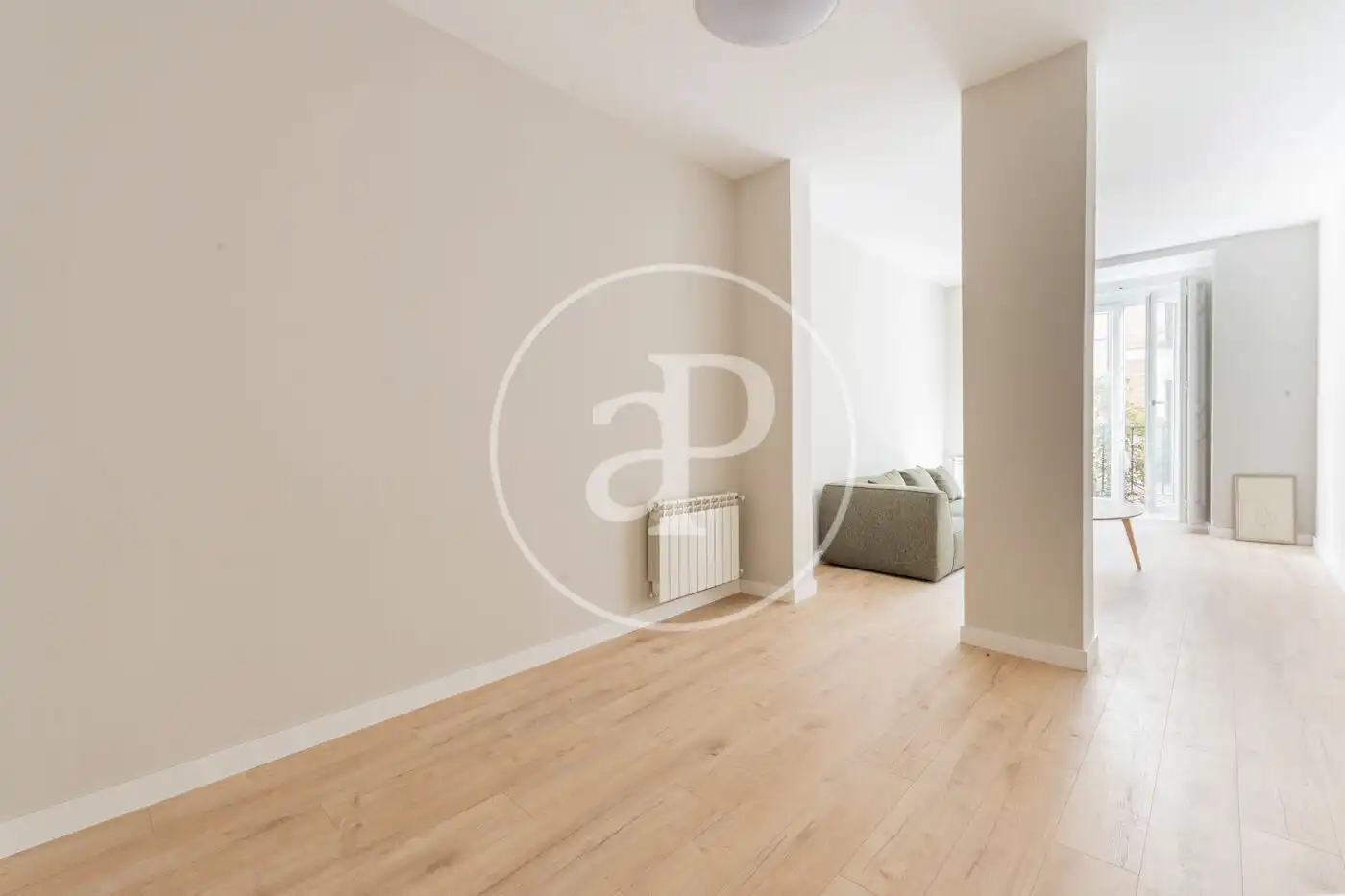Flat with terrace for sale in C. del Divino Pastor, imagen 3