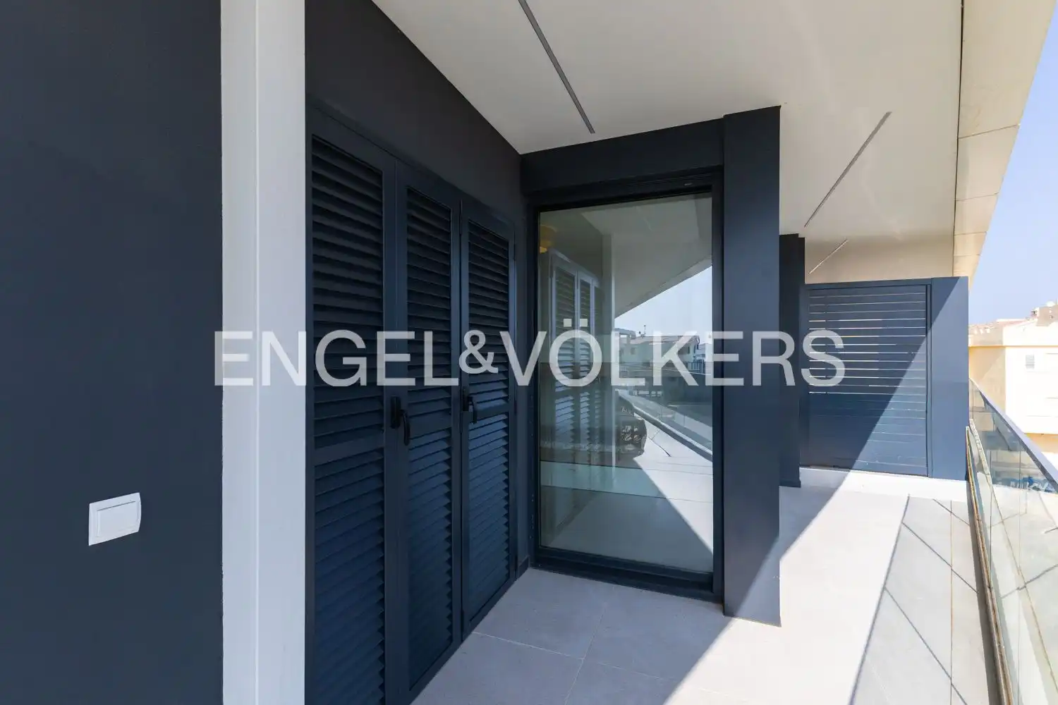 Terraza de Ático en venta en Dénia con Aire acondicionado, Calefacción y Jardín privado