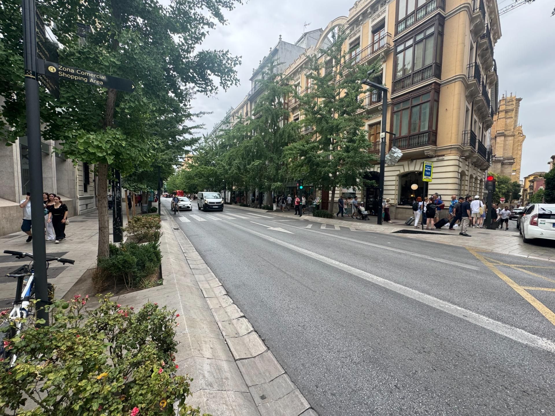 Exterior view of Premises to rent in  Granada Capital