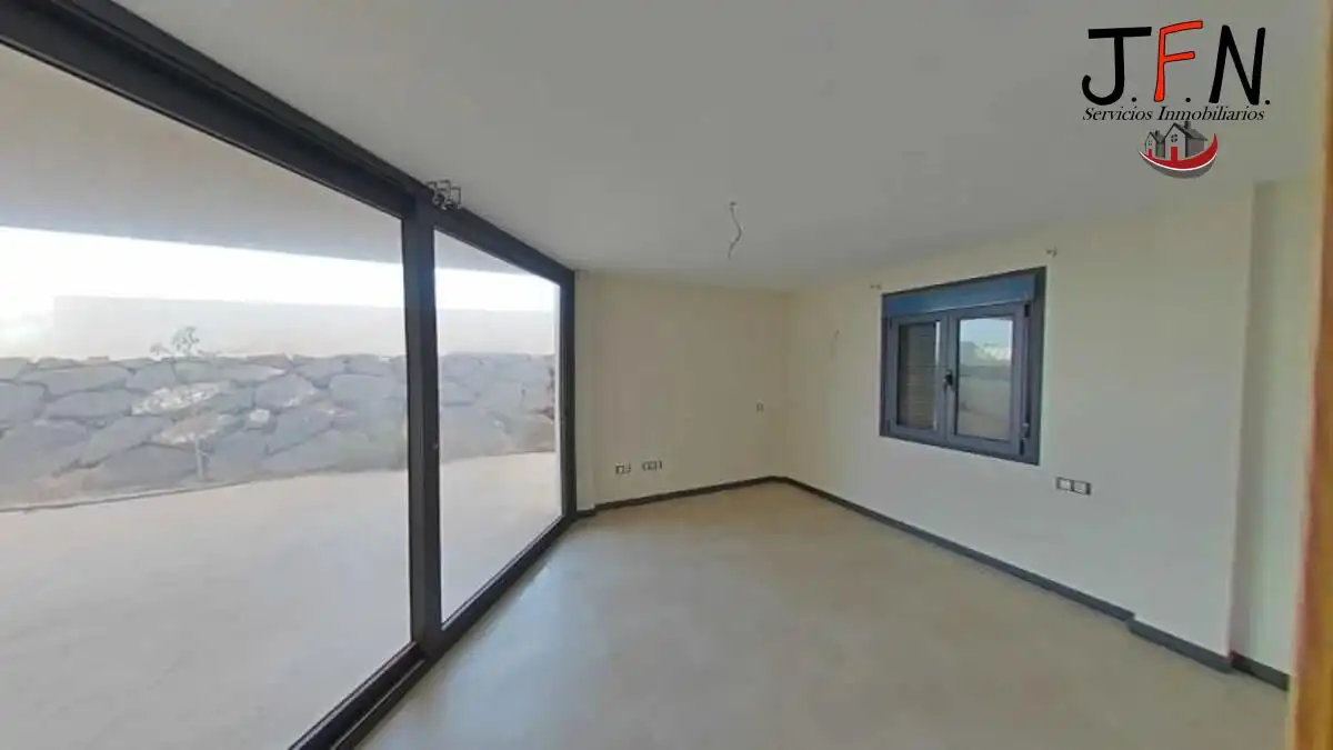 Maisonette zum Verkauf in La Oliva mit Parkett, Terrasse und Alarm