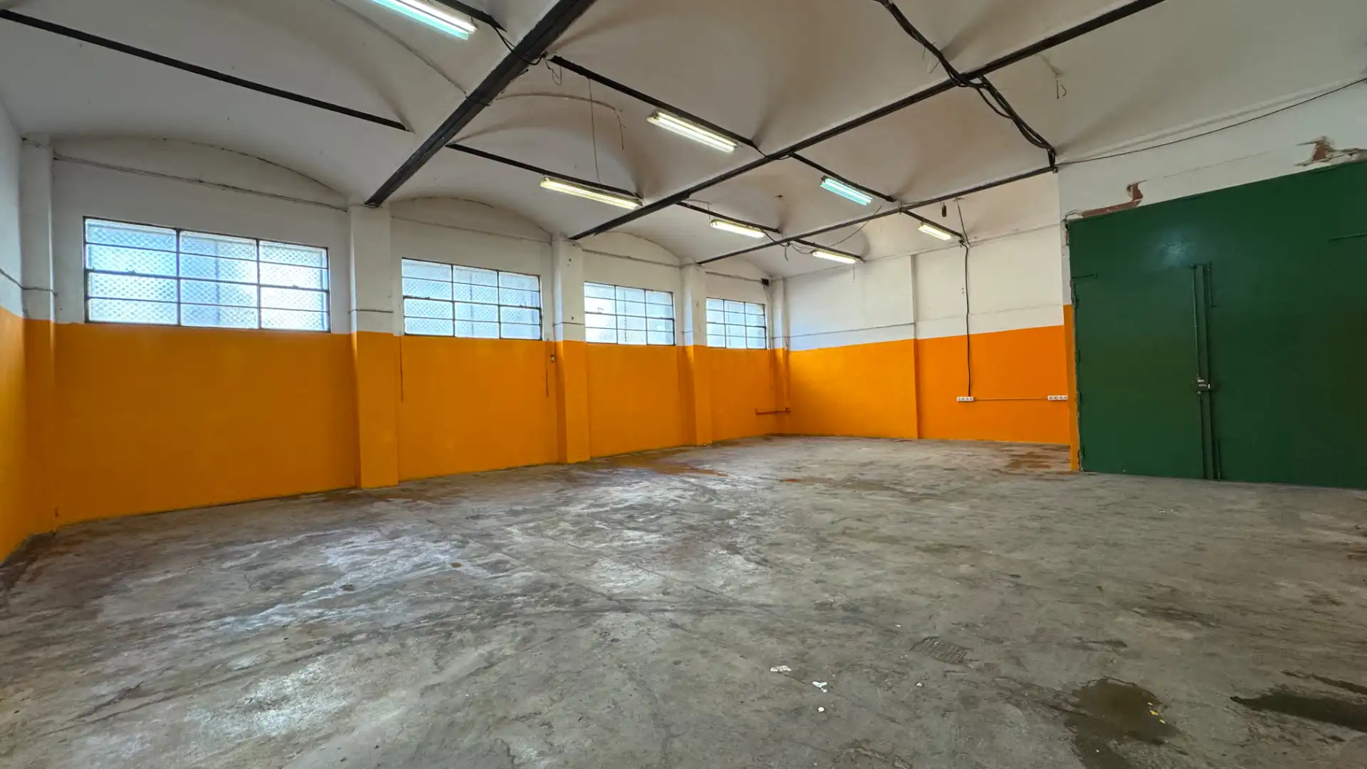 Nave industrial de alquiler en Sabadell