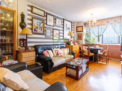 Living room of Flat for sale in Oviedo 