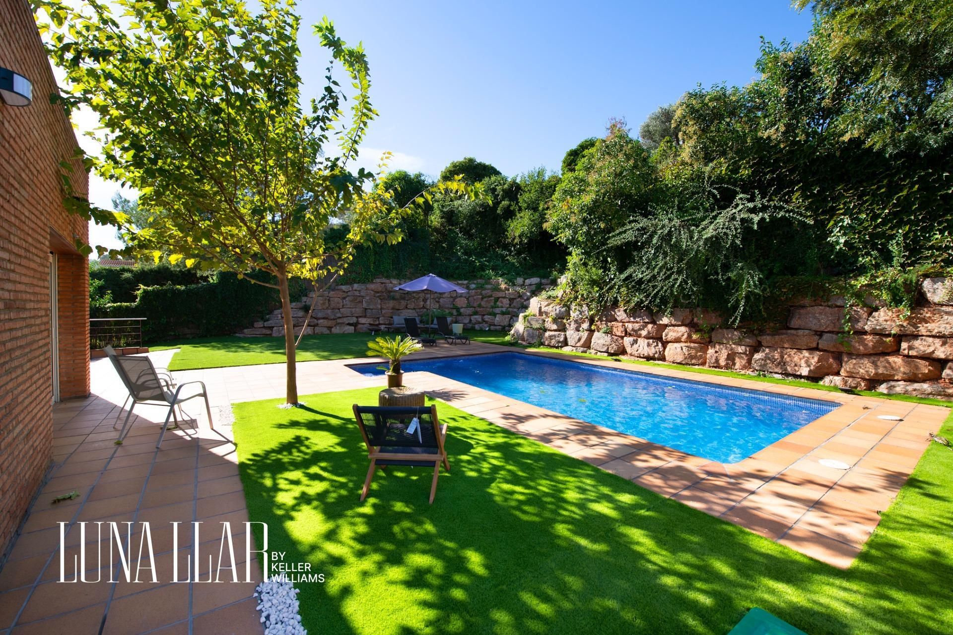 Jardí de Casa o xalet en venda en Sant Cugat del Vallès amb Aire condicionat, Calefacció i Jardí privat