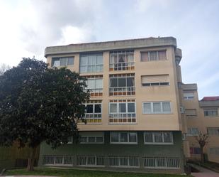 Exterior view of Flat to rent in Oleiros