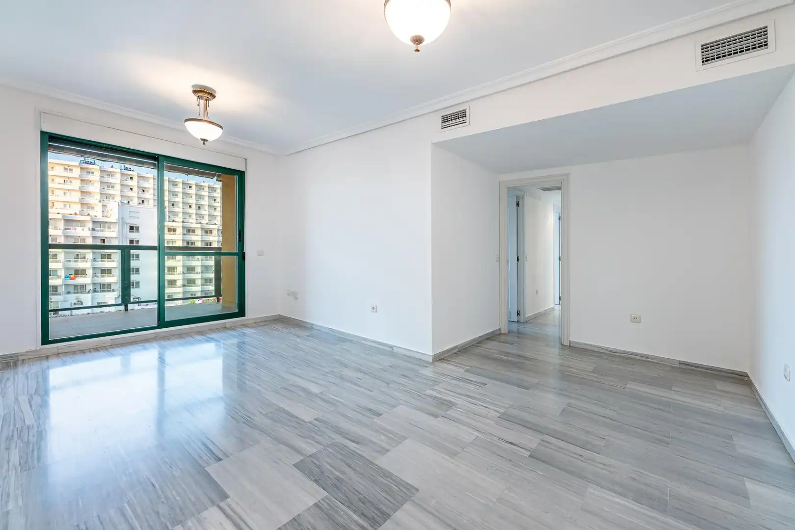 Apartament en venda en Torremolinos amb Aire condicionat, Calefacció i Jardí privat