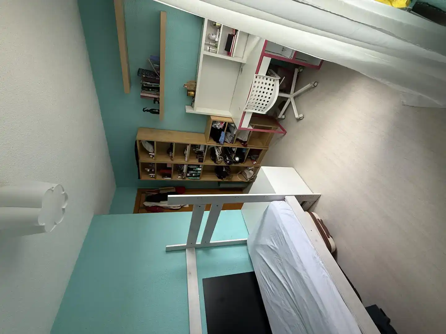 Bedroom of Flat for share in Madrid  with Furnished
