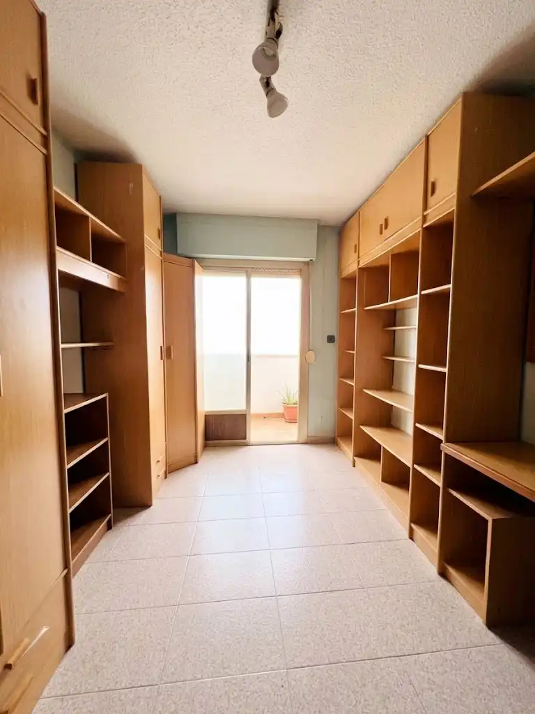 Habitación de Piso en venta en Petrer con Balcón