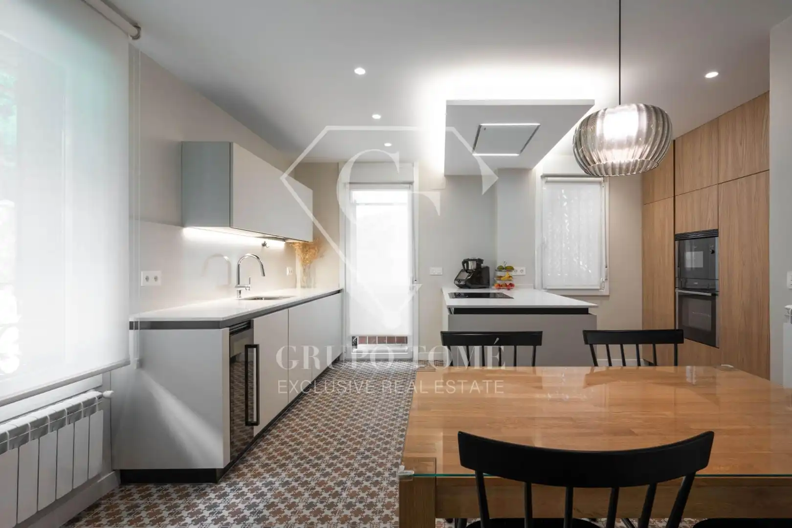 Cocina de Casa adosada en venta en Donostia - San Sebastián  con Calefacción, Jardín privado y Terraza