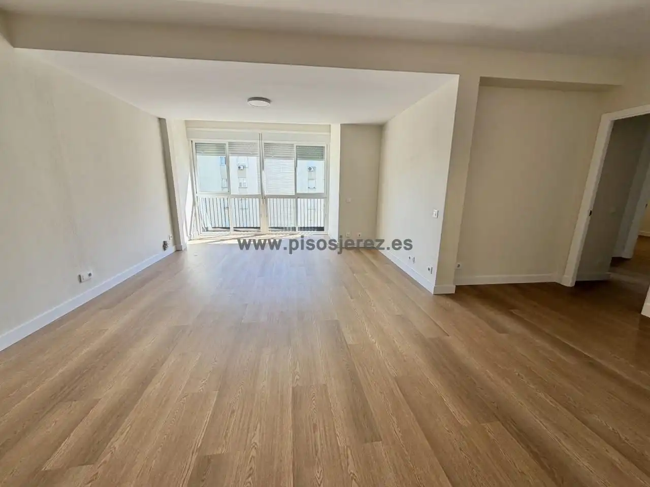 Sala d'estar de Pis de lloguer en Jerez de la Frontera amb Terrassa