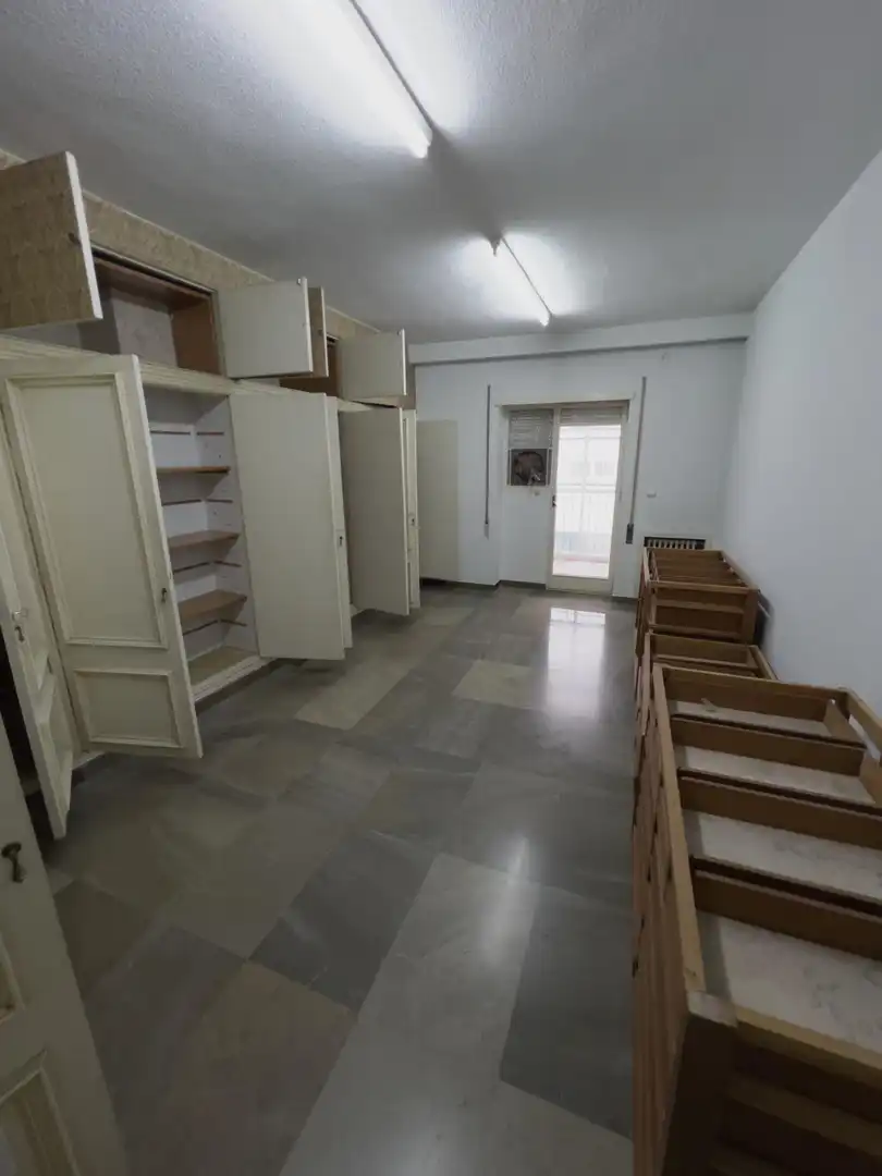 Wohnung zum Verkauf in Córdoba mit Klimaanlage und Terrasse