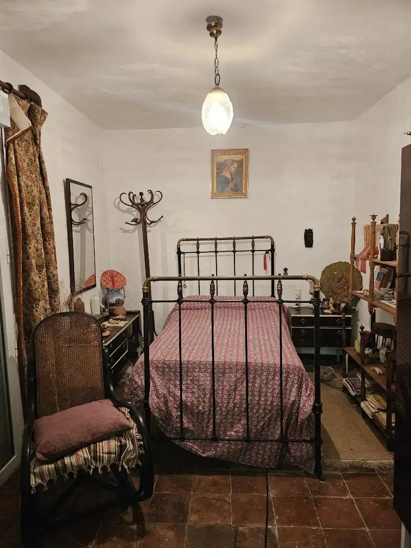 Dormitori de Casa o xalet en venda en Benamocarra amb Terrassa i Moblat