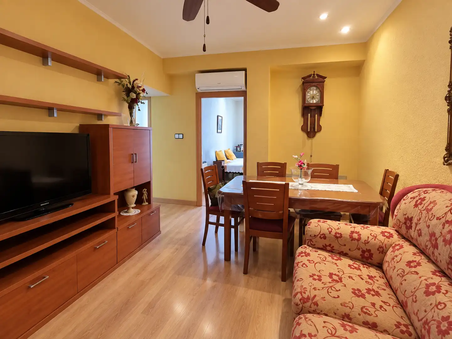 Flat with terrace for sale in Calle de Pedro Laborde, imagen 5