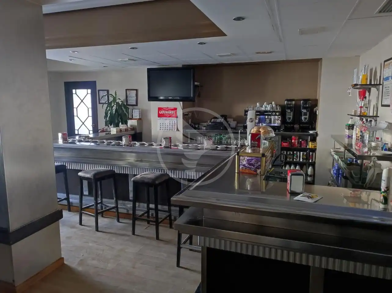 Local en venta en Linares con Aire acondicionado