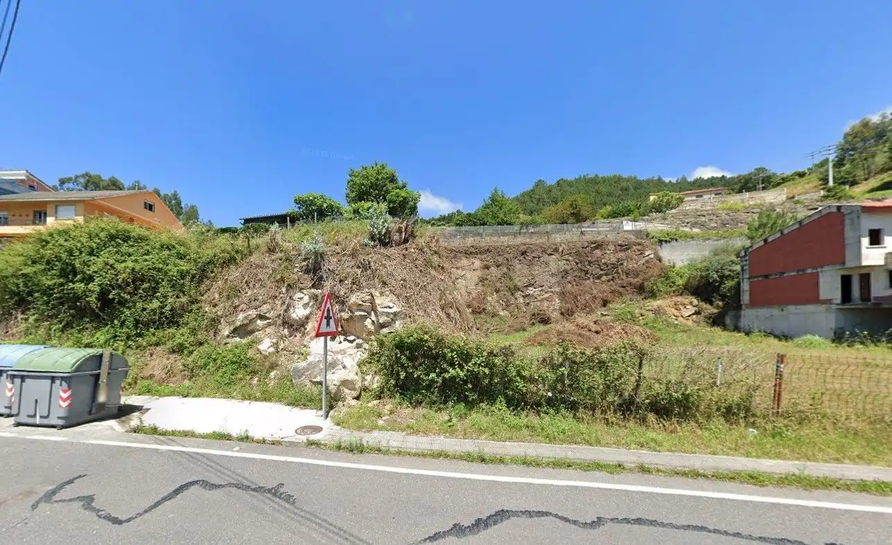Land for sale in Moaña