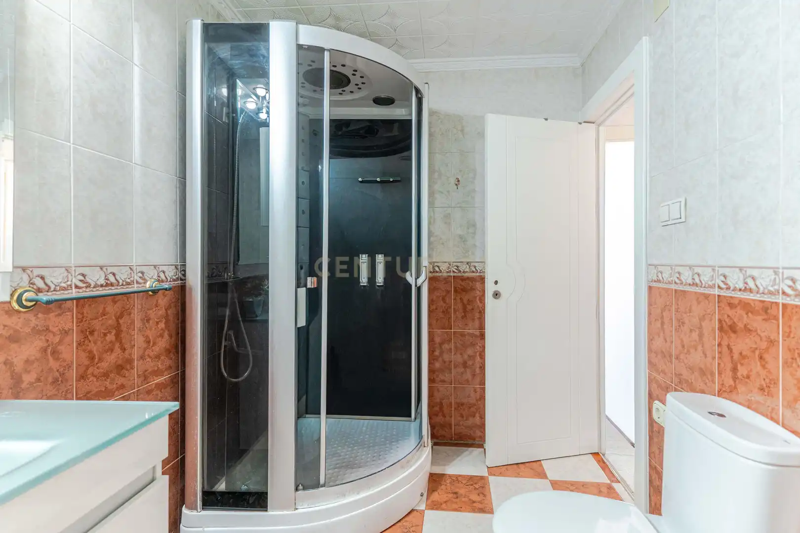 Bany de Casa o xalet en venda en Avda. De los Ogíjares