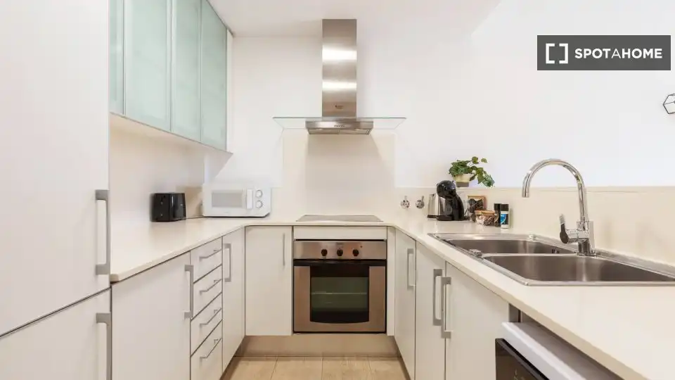 Flat with terrace to rent in Sant Martí, imagen 8