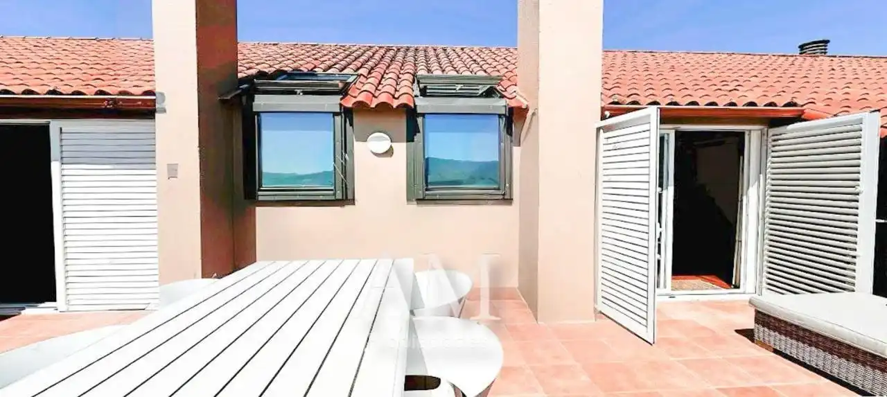 Terraza de Dúplex en venta en Nigrán con Calefacción, Terraza y Trastero