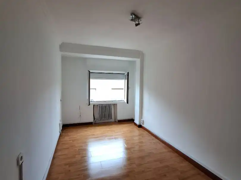 Bedroom of Flat for sale in Oeste