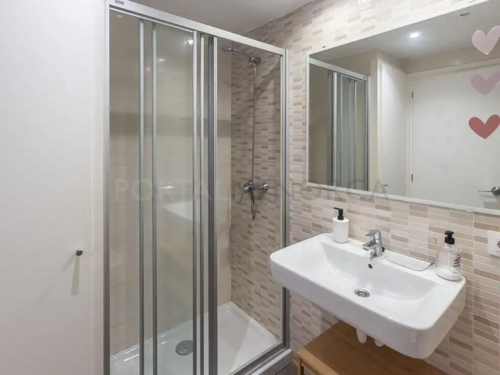Bany de Apartament en venda en Alaior amb Aire condicionat, Terrassa i Piscina