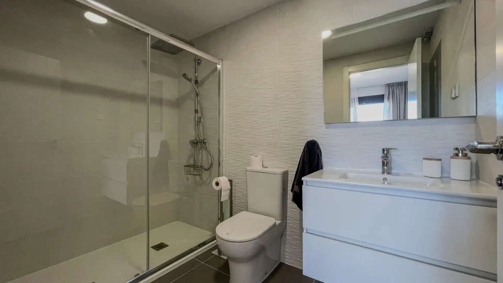 Baño de Dúplex en venta en Finestrat con Aire acondicionado, Terraza y Amueblado