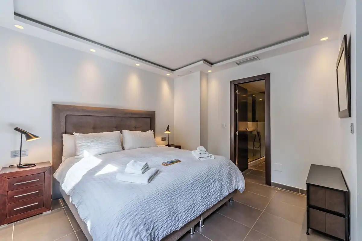 Habitación de Casa o chalet en venta en Marbella con Terraza y Piscina