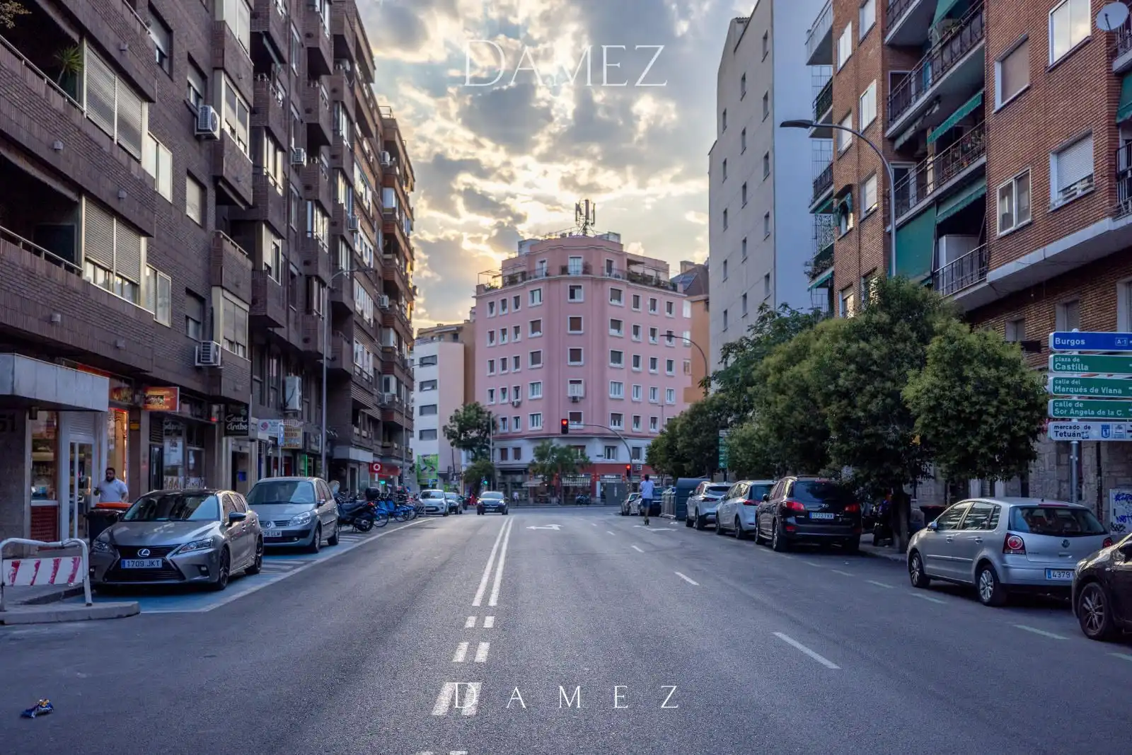 Außenansicht von Wohnung zum Verkauf in Madrid