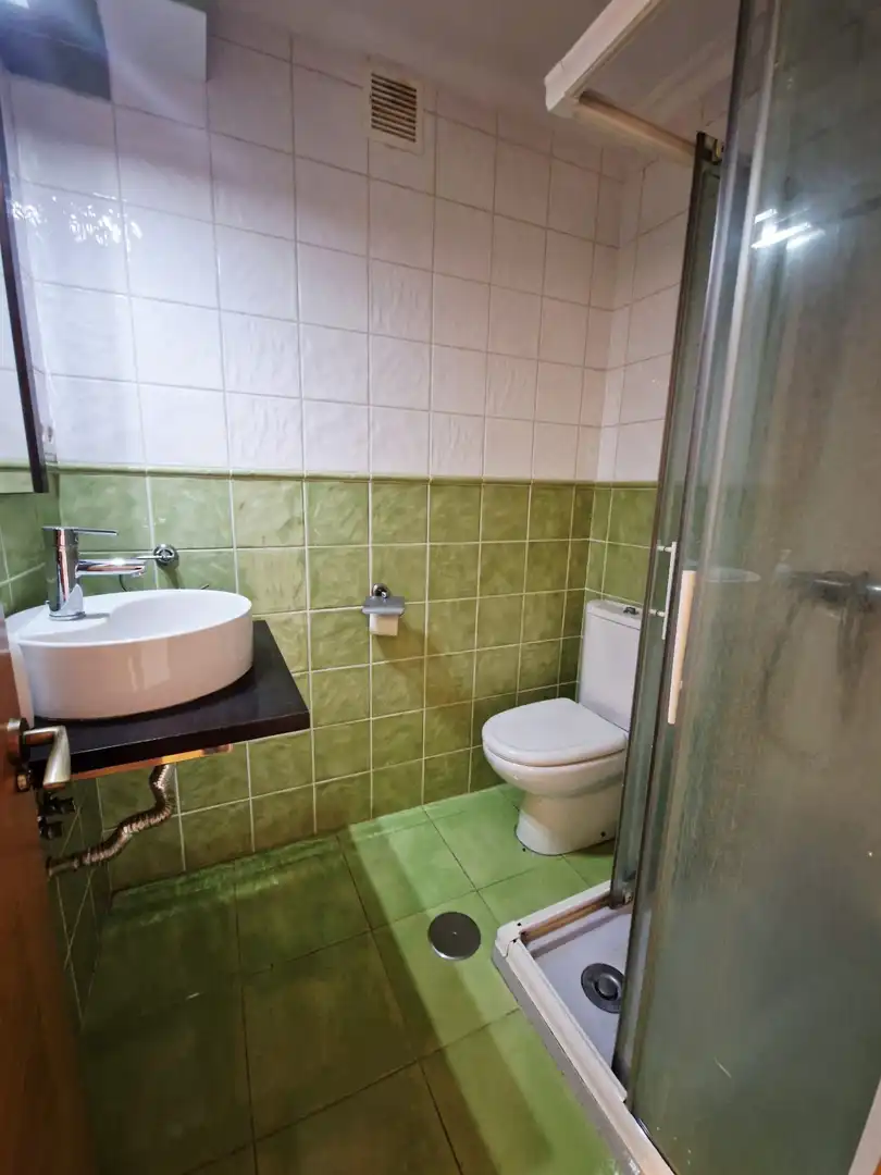 Baño de Piso en venta en Avilés con Calefacción