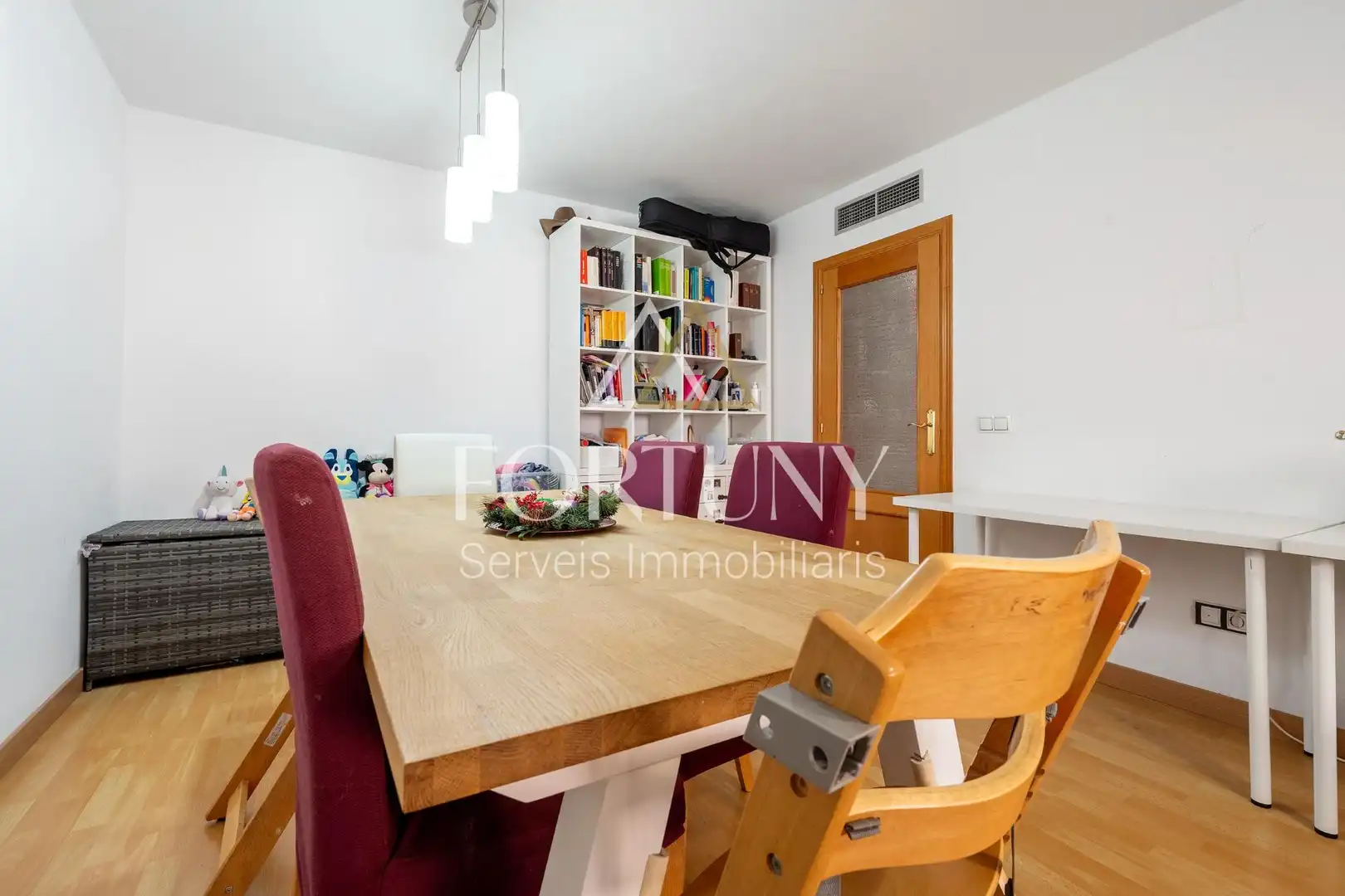 Esszimmer von Wohnung zum Verkauf in Reus mit Privatgarten, Parkett und Terrasse