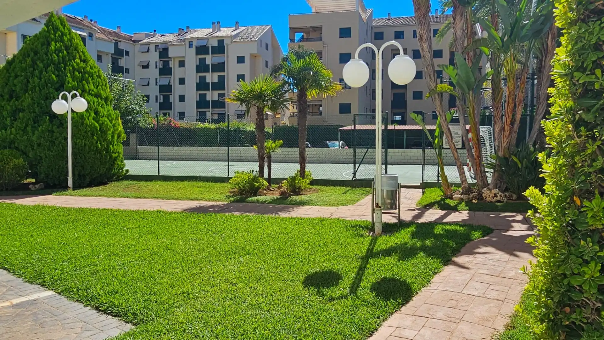 Appartement compact avec terrasse à vendre à Avenida PAIS VALENCIÀ, imagen 3
