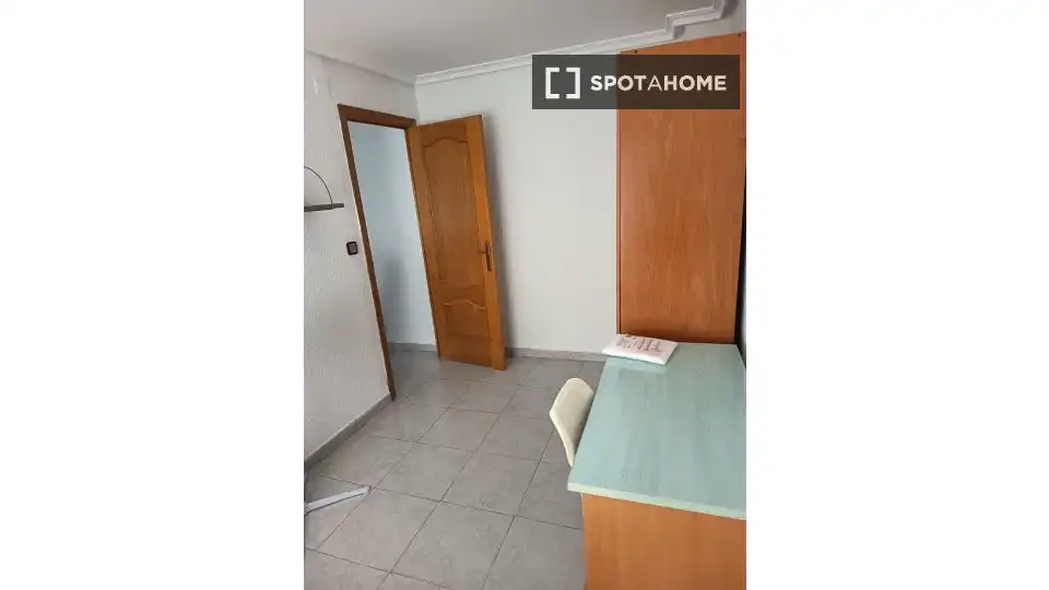 Habitación de Apartamento para compartir en Alicante / Alacant con Aire acondicionado, Terraza y Amueblado