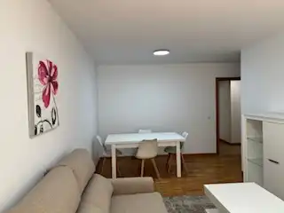 Wohnzimmer von Wohnungen zur Miete in Ames mit Heizung, Parkett und Abstellraum