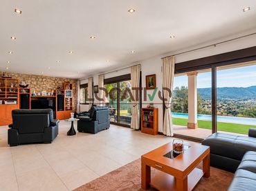 Maison avec piscine à vendre à Robledo de Chavela