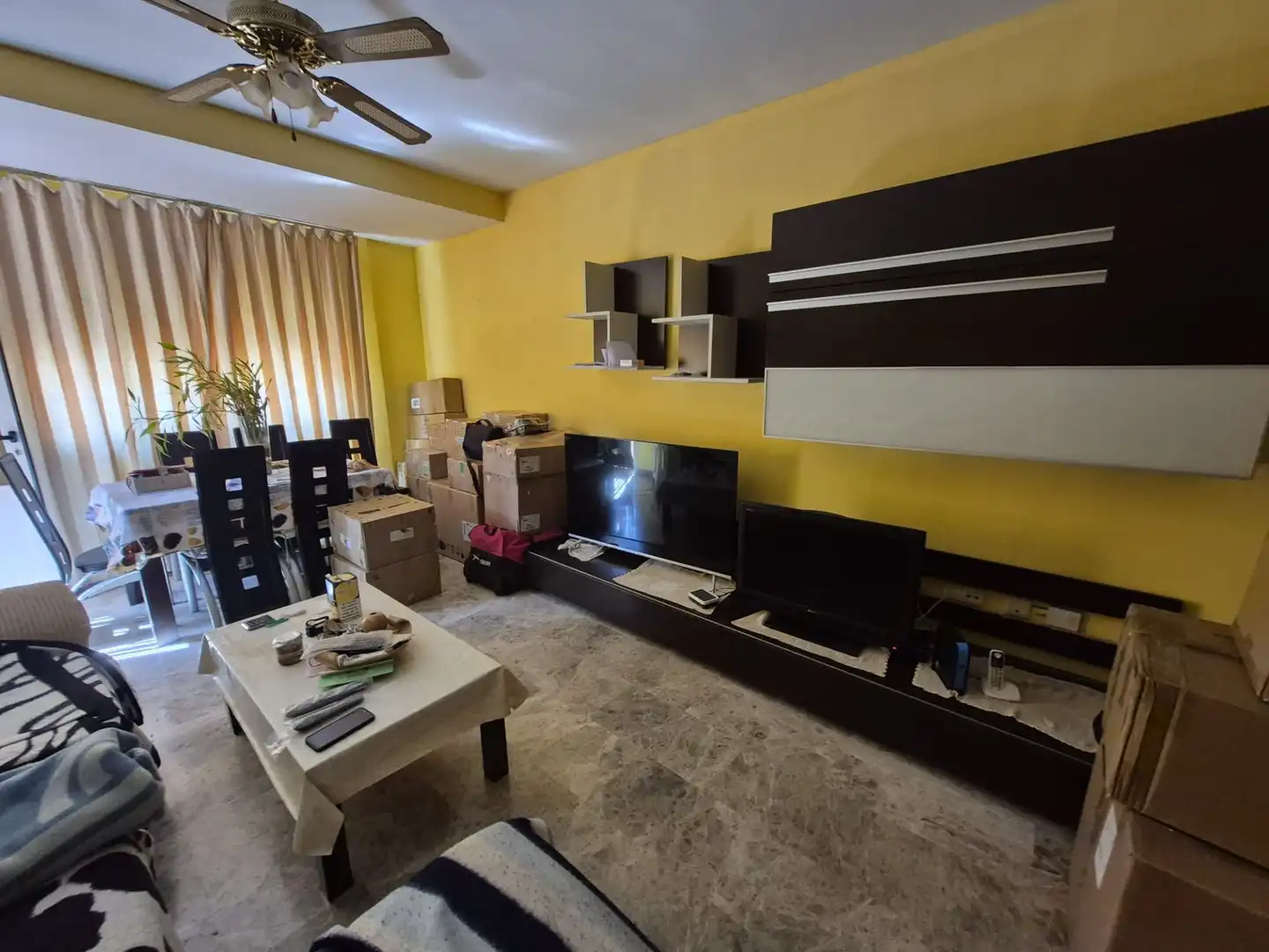 Wohnzimmer von Haus oder Chalet zum Verkauf in Poblete mit Heizung