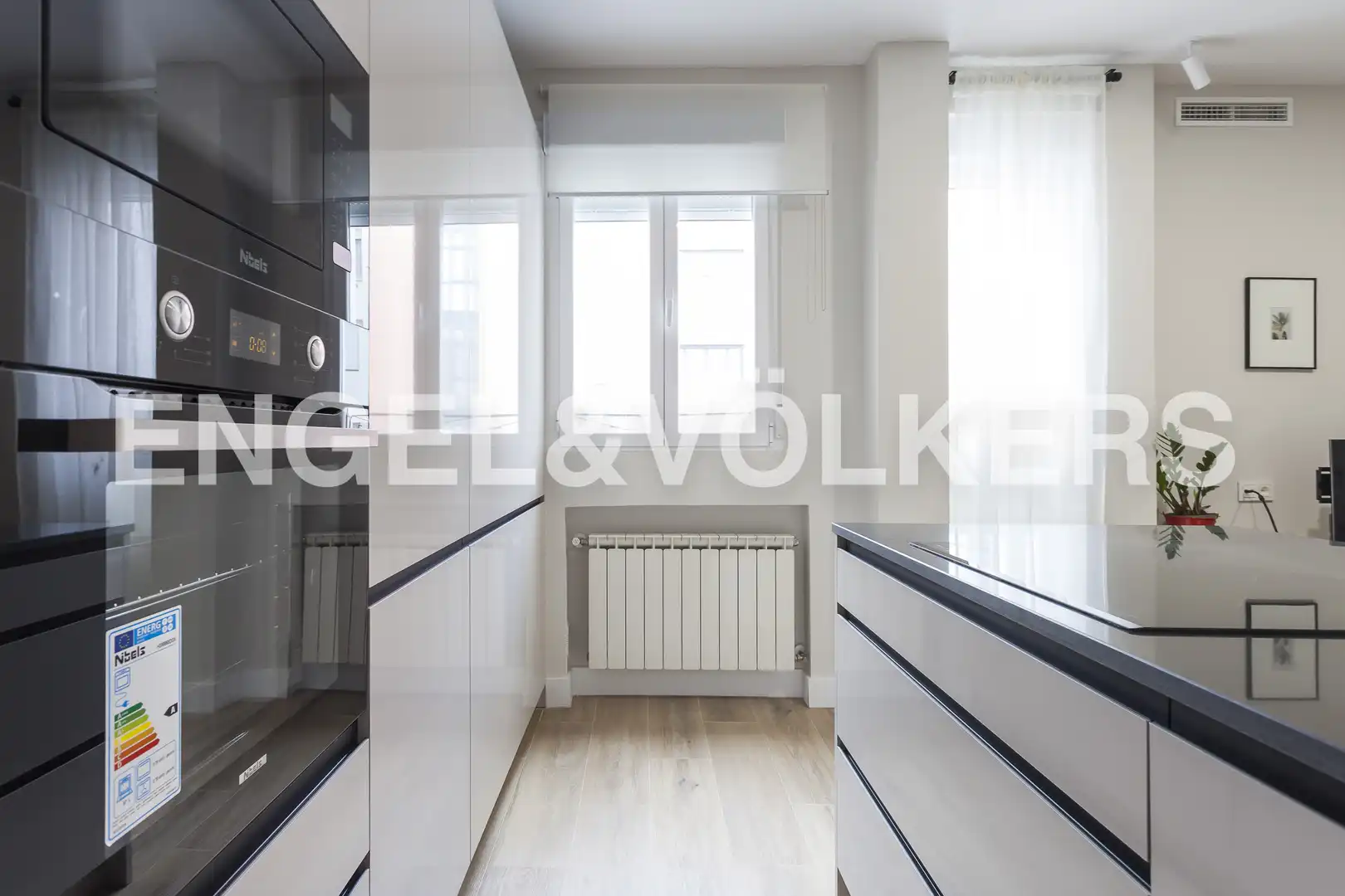 Kitchen of Flat for rent in Madrid  with Air Conditioner, Heating and Furnished
