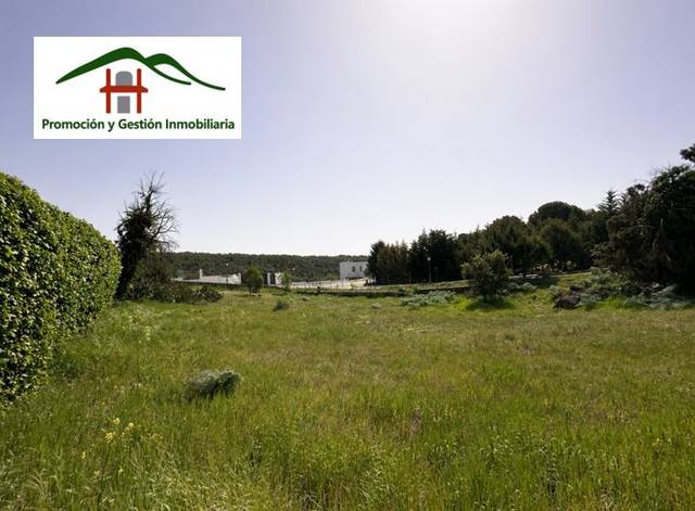 Terreno residencial en Venta en Calle Enrique Granados, 11 en Hoyo de Manzanares