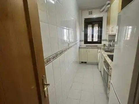 Küche von Wohnung zur Miete in  Madrid Capital mit Balkon