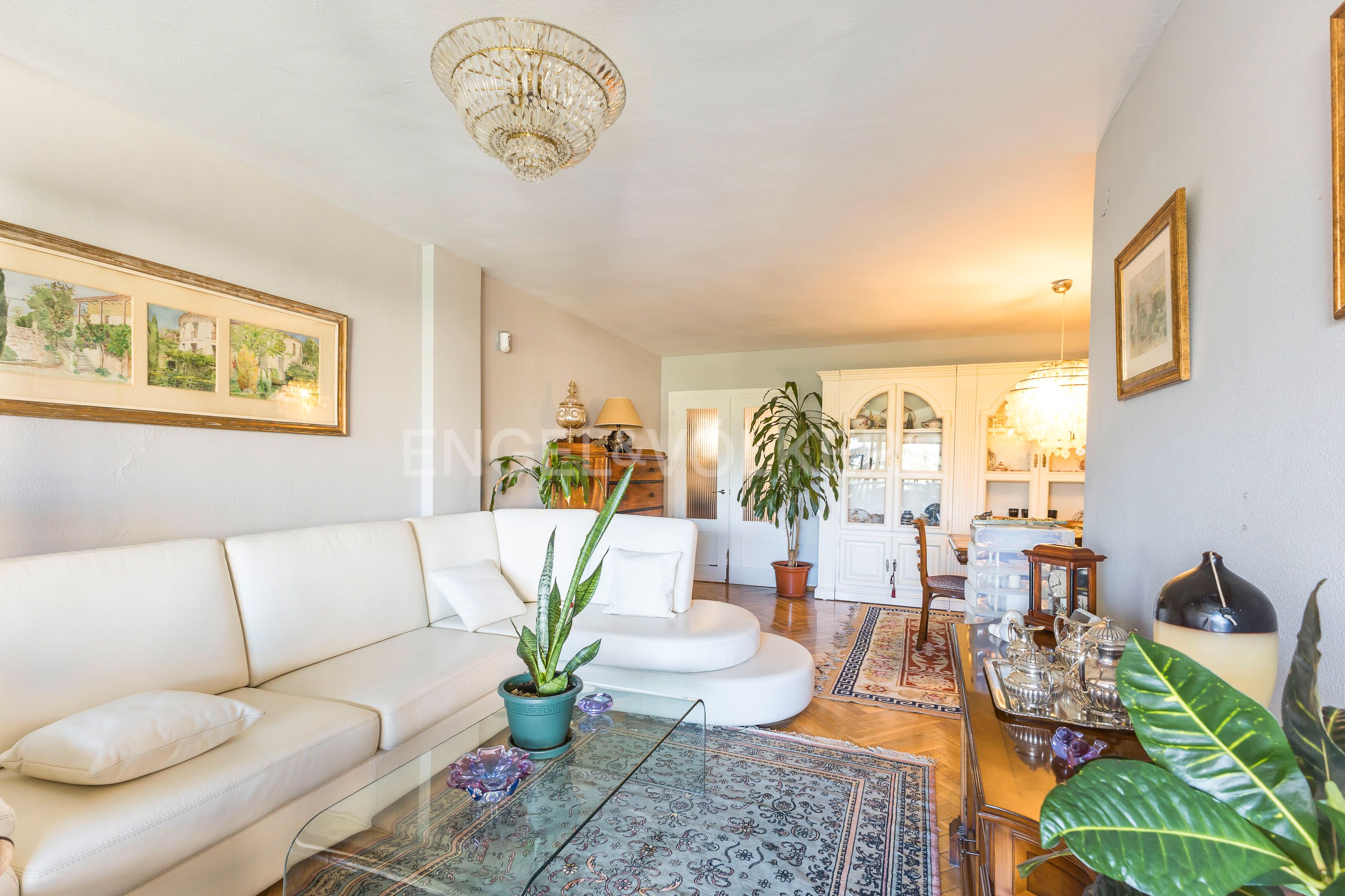 Sala de estar de Apartamento en venta en  Madrid Capital con Aire acondicionado, Calefacción y Parquet