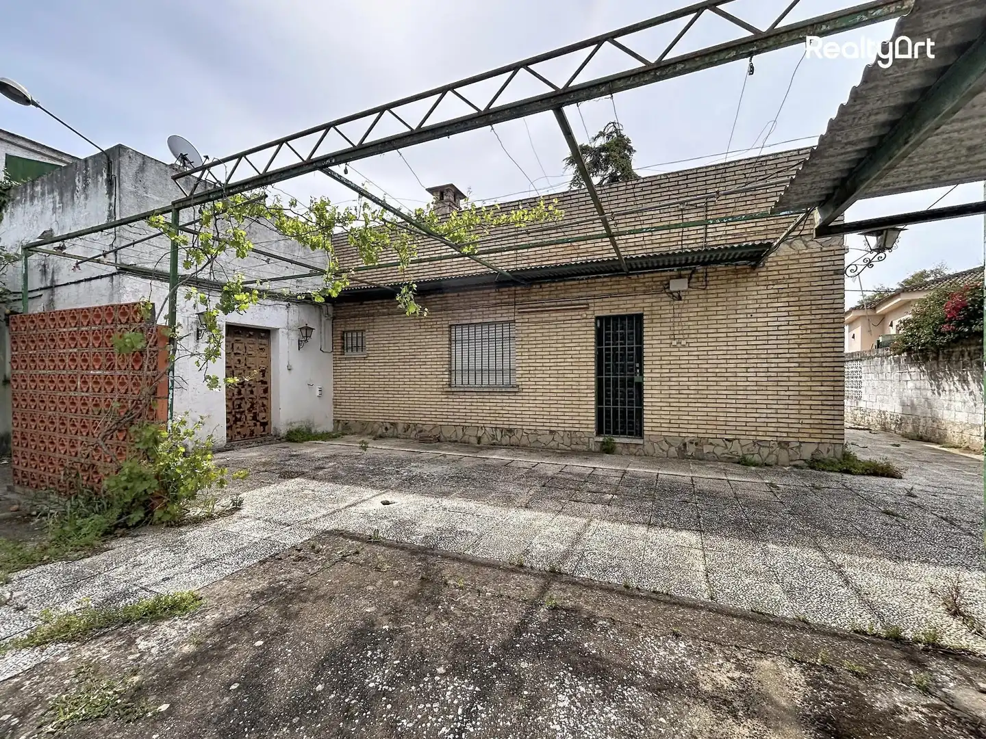 Außenansicht von Residential zum Verkauf in Valencina de la Concepción