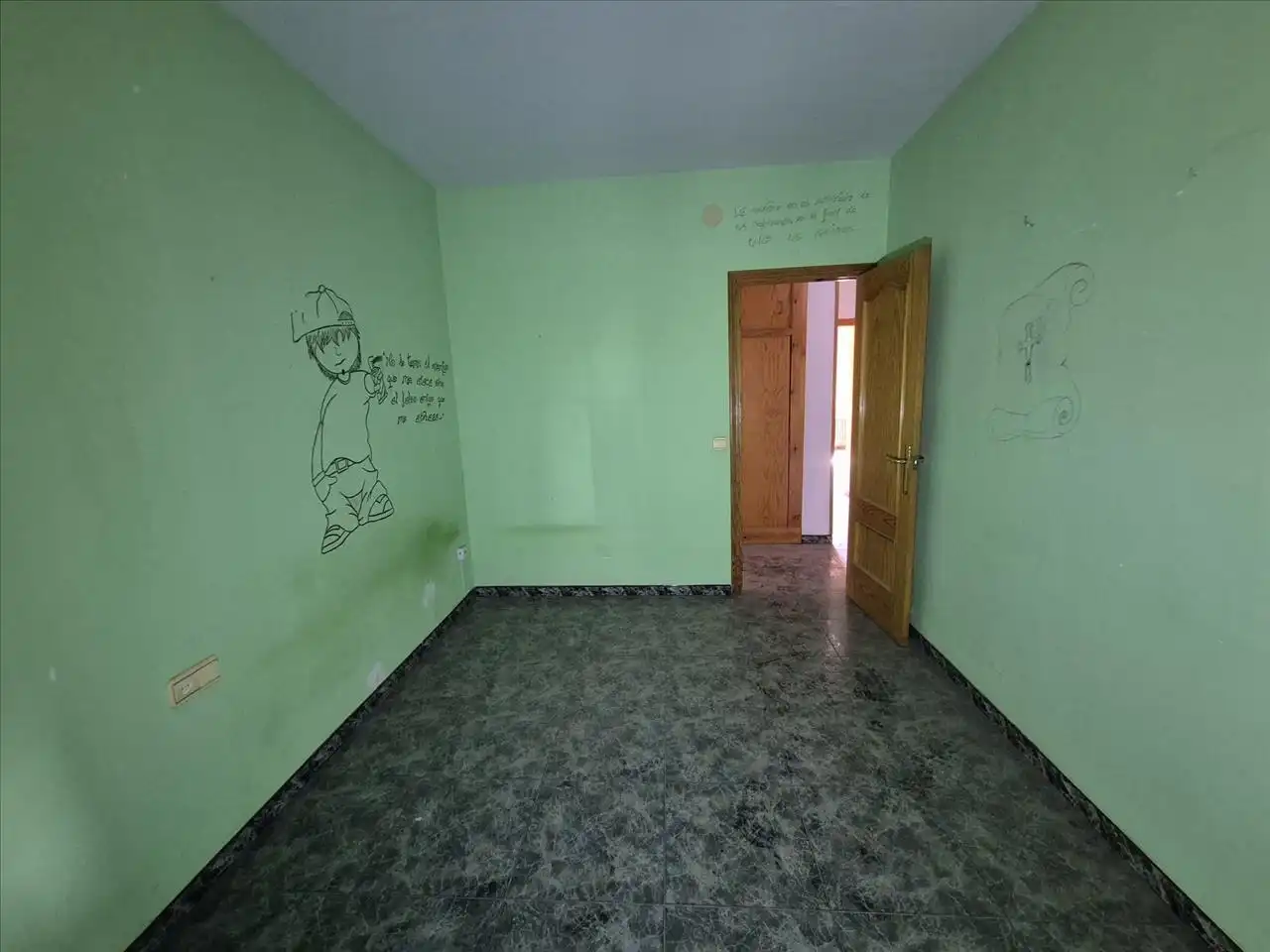 Habitación de Piso en venta en Baza con Calefacción