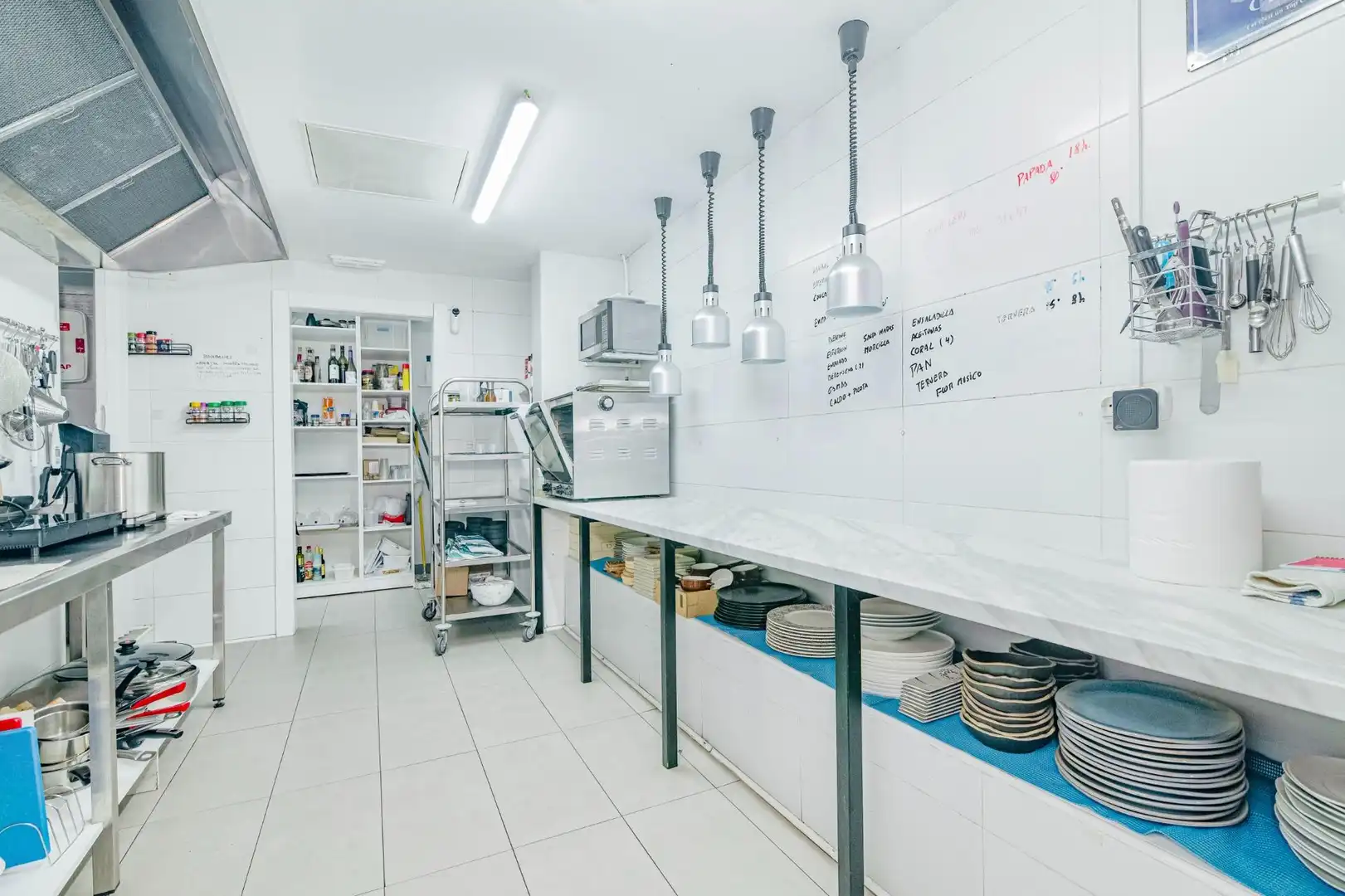 Cocina de Local en traspaso en Granada con Aire acondicionado y Amueblado